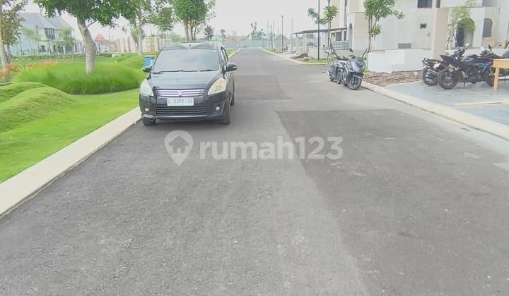 Rumah Mewah View Danau di Sidoarjo Kota, Bunga Ringan, Undian Mobil
