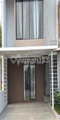 Rumah Mewah Murah 2 Lt Mepet Surabaya , Subsidi Angsuran 1th