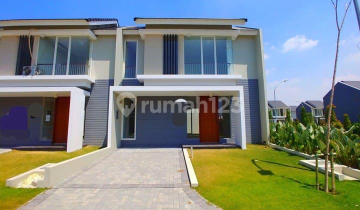 Rumah northwest park citraland surabaya