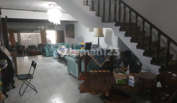 DIJUAL RUMAH BANGUNAN LAMA/TANAH KEBAYORAN BARU SCBD AREA