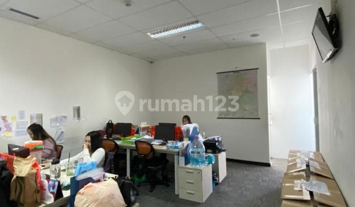 For Rent Soho Capital Middle Floor West Jakarta