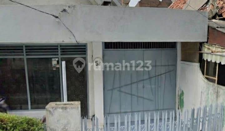 2-Storey House in Cideng, Central Jakarta, Strategic Location