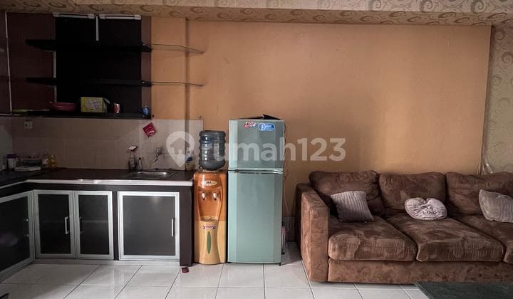 Dijual Apartemen Mediterania Garden 2 Lantai Sedang Furnished