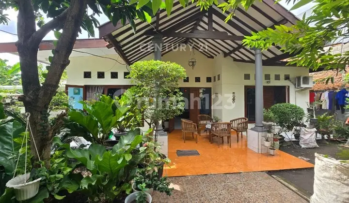 Dijual Rumah Tinggal Asri Cawang Jakarta Timur