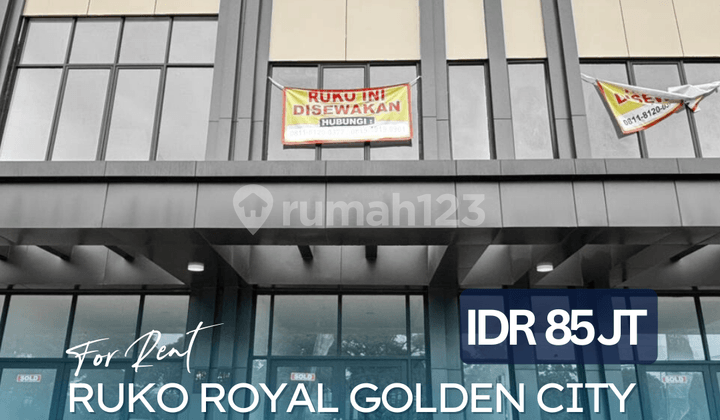 Siap Huni, Ruko, 2 Lantai, Dekat Pusat Perbelanjaan, Bebas Banjir