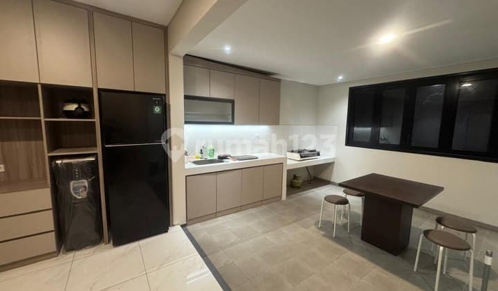 Full Furnish Kbp 2 Lantai Rumah Baru Terawat Istimewa Dekat Ikea