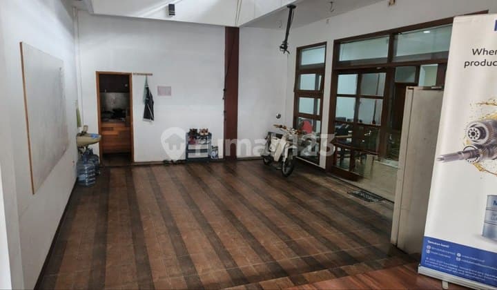 Rumah Luas Shm Pinggir Jalan Area Kembar Bkr dkt Buah Batu