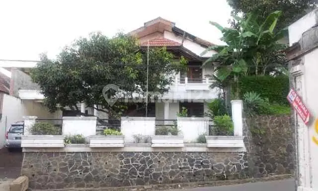 Classic House for Sale Below Market Price on Cigadung Raya
