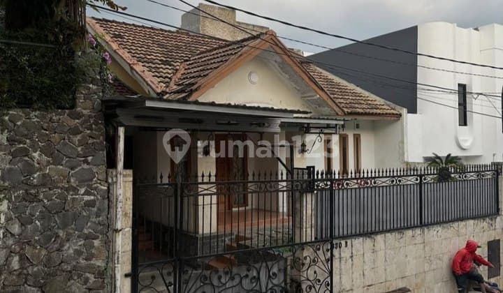 Dijual Rumah Nyaman Siap Huni di Setiabudi Regency Bandung Ydt