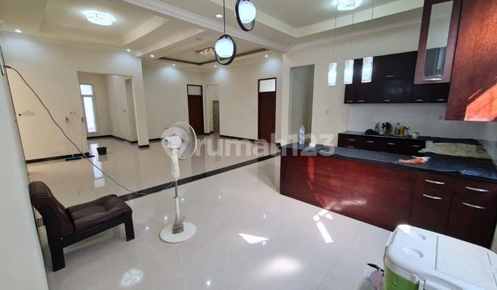 For Sale Land Building and Boarding House in Kerawang, Main Road Location, Slv