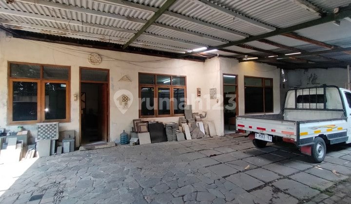 Dijual/disewakan Tempat Kerja/gudang Sayap Pasteur Bandung Yan