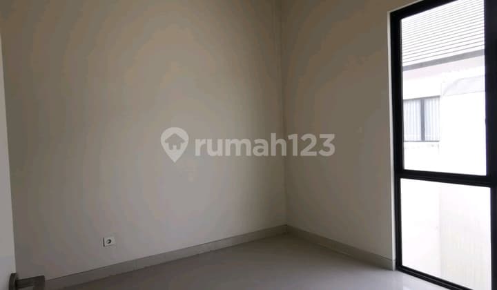 Disewakan rumah baru Central Park Juanda 2 lantai siap huni