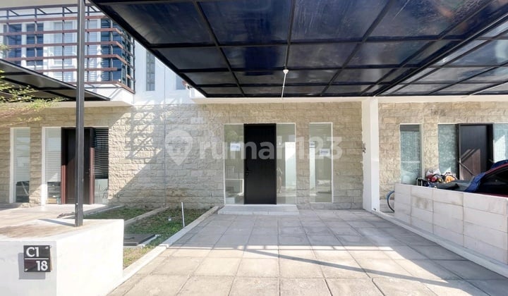 Disewakan Rumah Baru 2 Lantai Mutiara City, Dekat Kahuripan