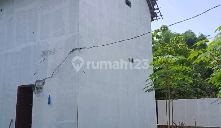 Dijual Tanah Bonus Bangunan Ex Sarang Burung Walet