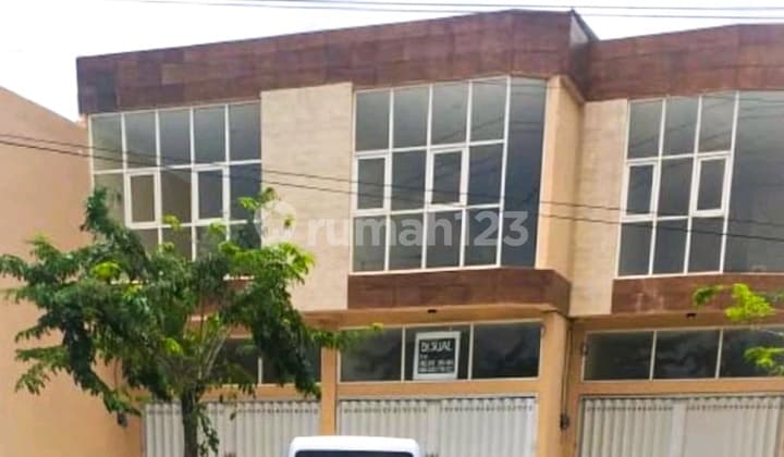 For Sale 3 New Shophouses Freshly Built 2 Floors Strategic Location Bypass Krian