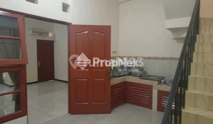 Newly renovated 2-story house ready to occupy in Puri Surya Jaya