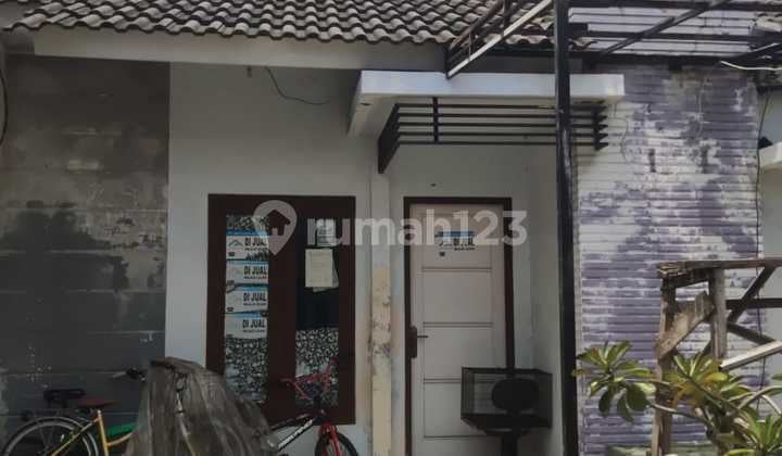 Rumah Murag di Cluster May Flower Perumahan Galuh Mas, Perumahan Galuh Mas Cluster May Flower, Jl. Arteri Galuh Mas, Sirnabaya, Telukjambe Timur, Karawang, Jawa Barat, Indonesia, 41361, Telukjambe Timur