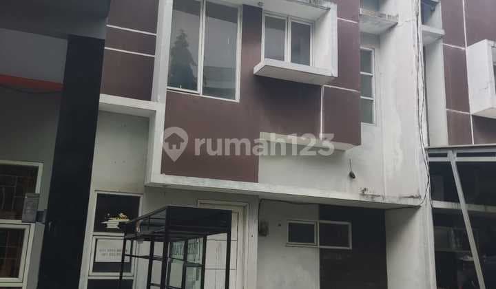 Rumah 2 Lantai Cluster Green Village