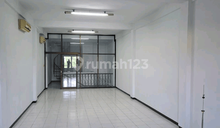 Ruko Disewakan Jemursari Surabaya 3 Lantai Strategis