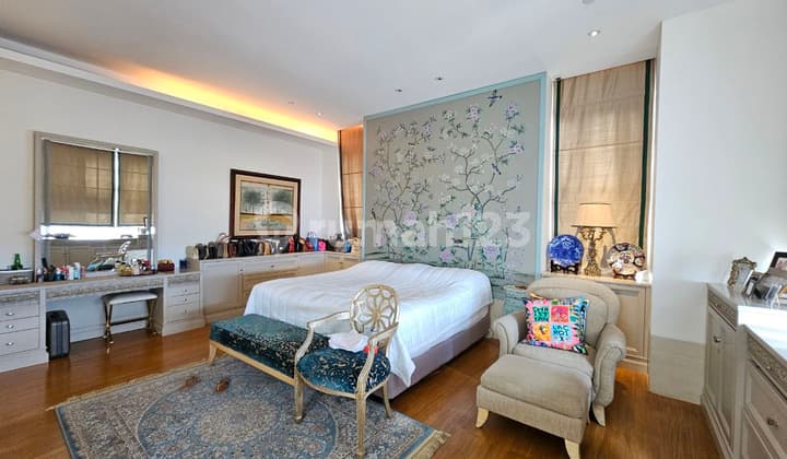 Dijual Apartment Mewah 3 Kamar di The Residence Dharmawangsa