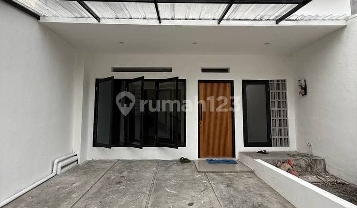 Rumah Baru Cinere Siap Huni Gaya Industrial