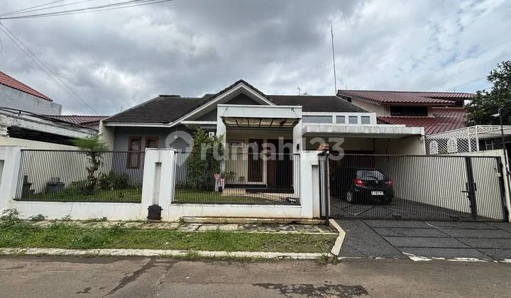 Rumah di Komplek Terdepan Cinere 2 Lantai Siap Huni