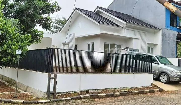 Rumah Strategis Di Cinere Posisi Hook Dekat Pintu Toll Krukut