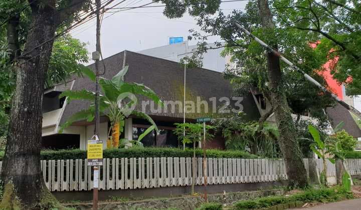 Dijual Rumah Hook - Jl. Teuku Umar, Bandung