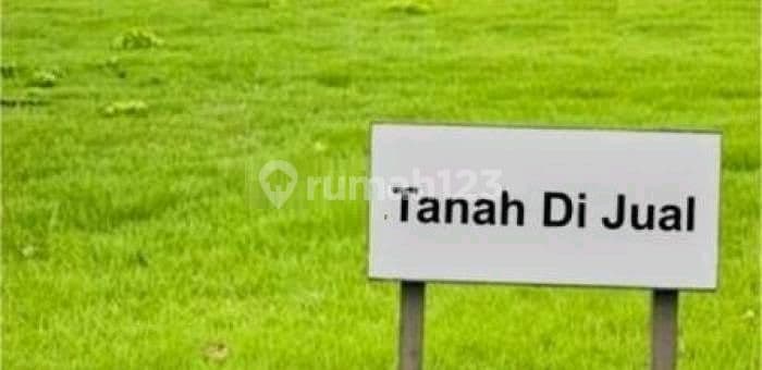 Rumah Bebas Desain Di Area Golf View Graha Family Surabaya Barat