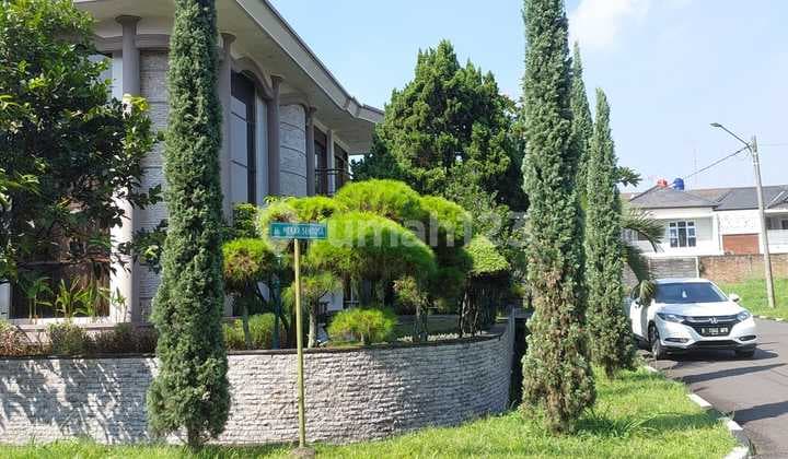 Dijual Rumah Luas dan Unik di Mekar Wangi Bandung Fasilitas Lengkap dan Siap Huni