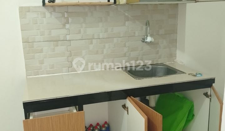 Studio Type Northern Green Lake Apartment Unfurnished