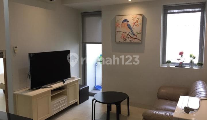 Apartemen Emerald 2 Kamar Tidur Furnished
