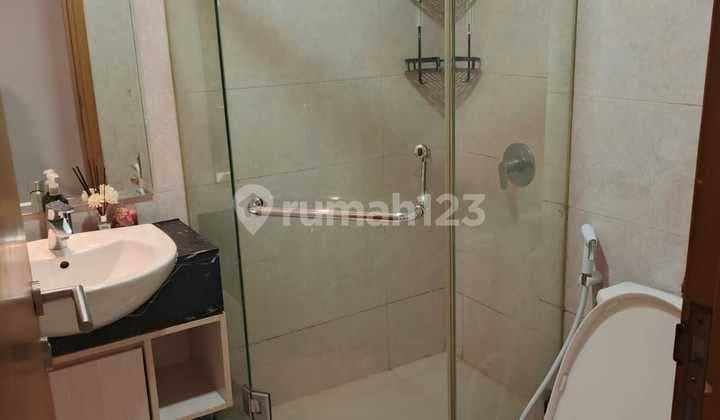 Apartemen Emerald 1 Kamar Tidur Furnished