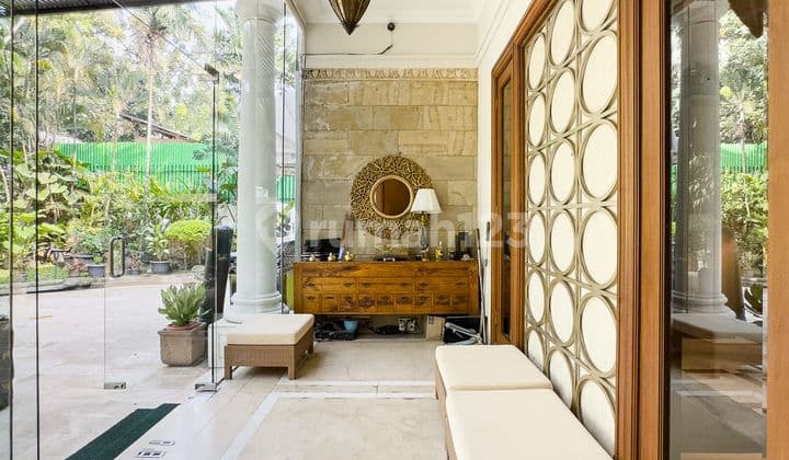 Rumah Mewah 2 Lantai di Menteng, Jakarta Selatan