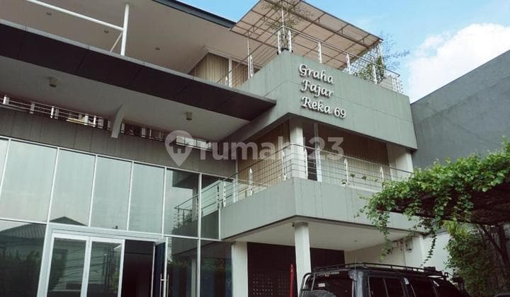Dijual Kantor 3 Lantai dan Basement di Kemang, Jakarta Selatan
