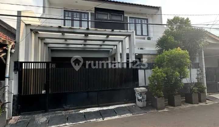Rumah Baru Full Furnished Kebayoran Baru, Jakarta Selatan