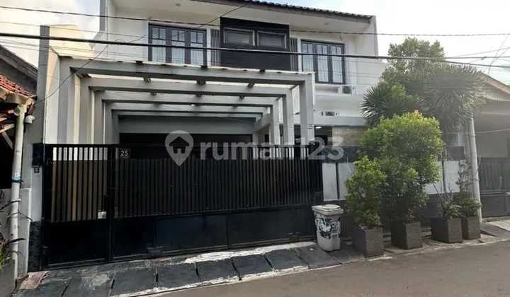 Rumah Baru Full Furnished Kebayoran Baru, Jakarta Selatan