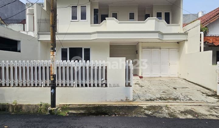 2-Story Move-In Ready House in Kebayoran Baru, South Jakarta