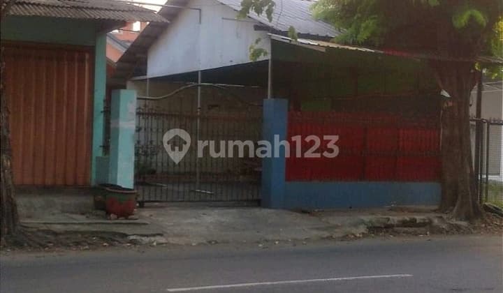 For Rent: Shop House