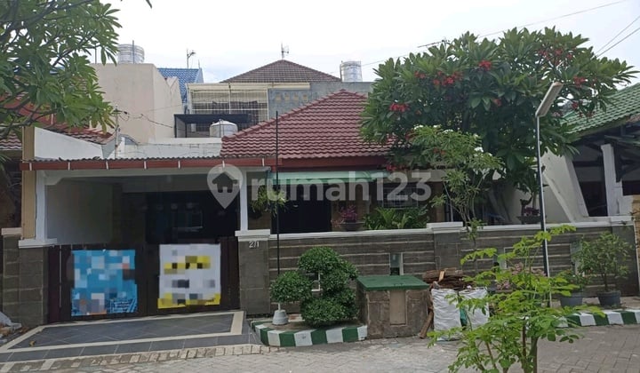 For Sale House in Pondok Chandra Surabaya