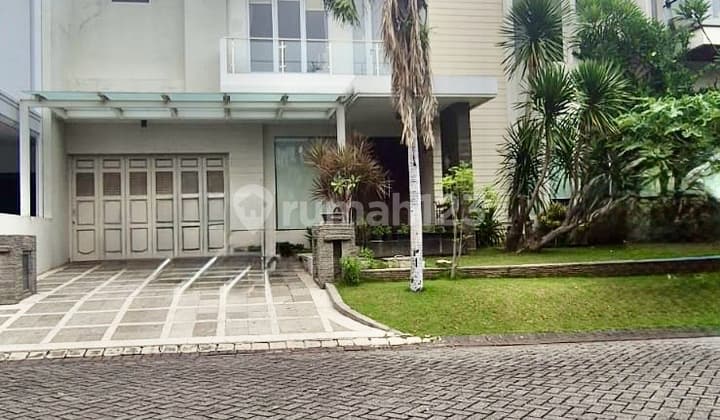 Dijual Rumah Vila Bukit Regency Pakuwon Indah Semi Furnish Dekat Mall