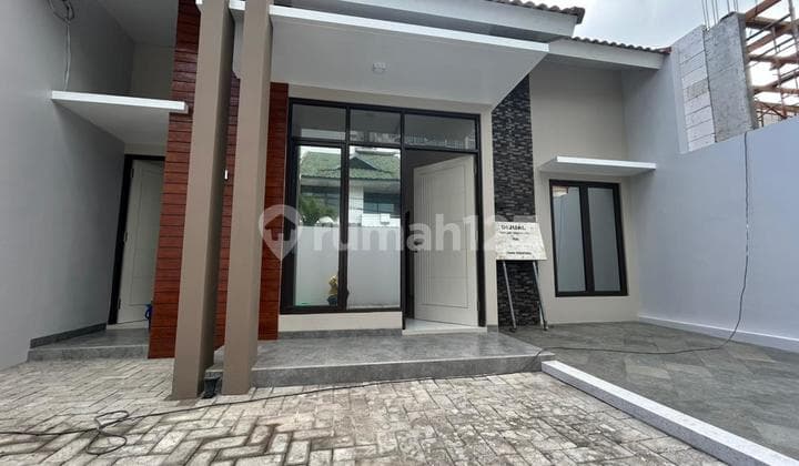 Kris Kencana Surabaya