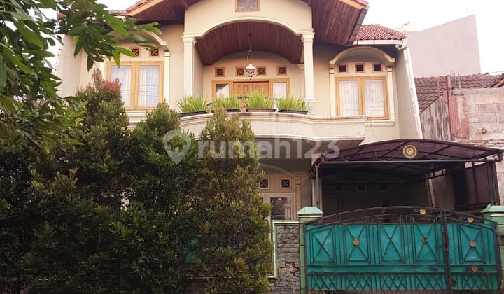 Rumah Bagus 2 Lantai Siap Huni di Perumahan Bukit Asri Ciomas SHM