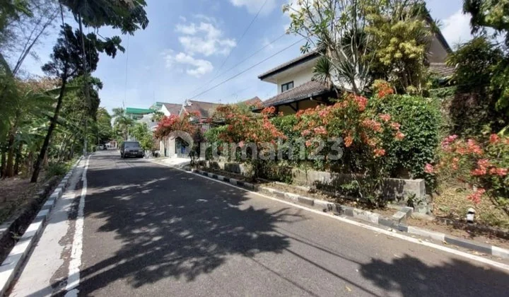Dijual Villa di Tlogomas Malang, Dekat Ub, Umm
