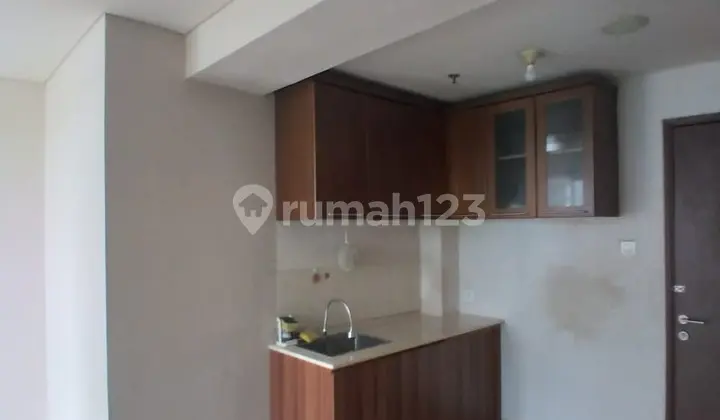 Murah !! Dijual Apartemen Callia Lantai Atas Semi Furnished 2 BR