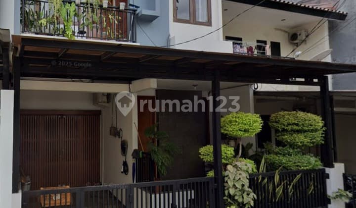 Murah !! Dijual Rumah di Pegangsaan Indah Siap Huni 2 Lantai Semi Furnished