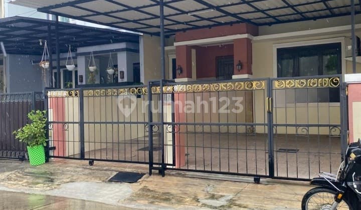 Murah !! Dijual Rumah 2 Lantai di Gading Arcadia Masih bisa Ditinggali