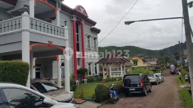 Murah !! DIJUAL VILLA FULL FURNISHED CIPANAS PUNCAK BOGOR BISA UNTUK KELUARGA BESAR