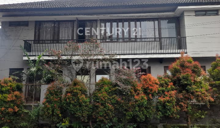 Rumah Di Jalan Besar Antara Kopo Kencana Dan Buana