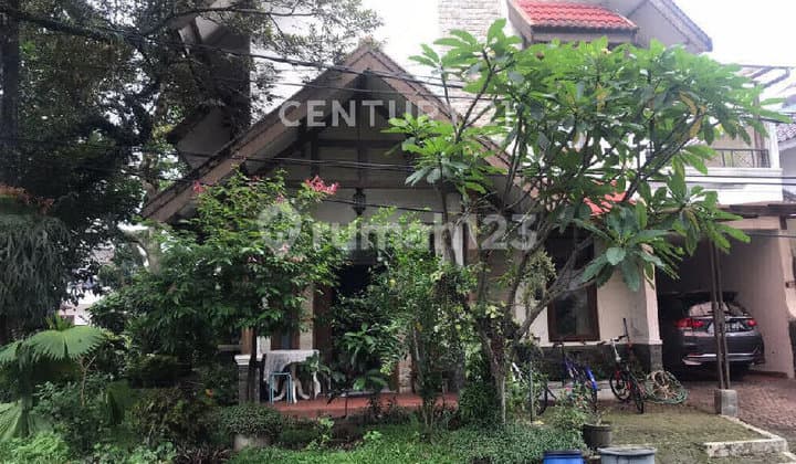 Rumah Hoek. Nyaman Di Lingkungan Dago Utara Cluster 15 Rumah